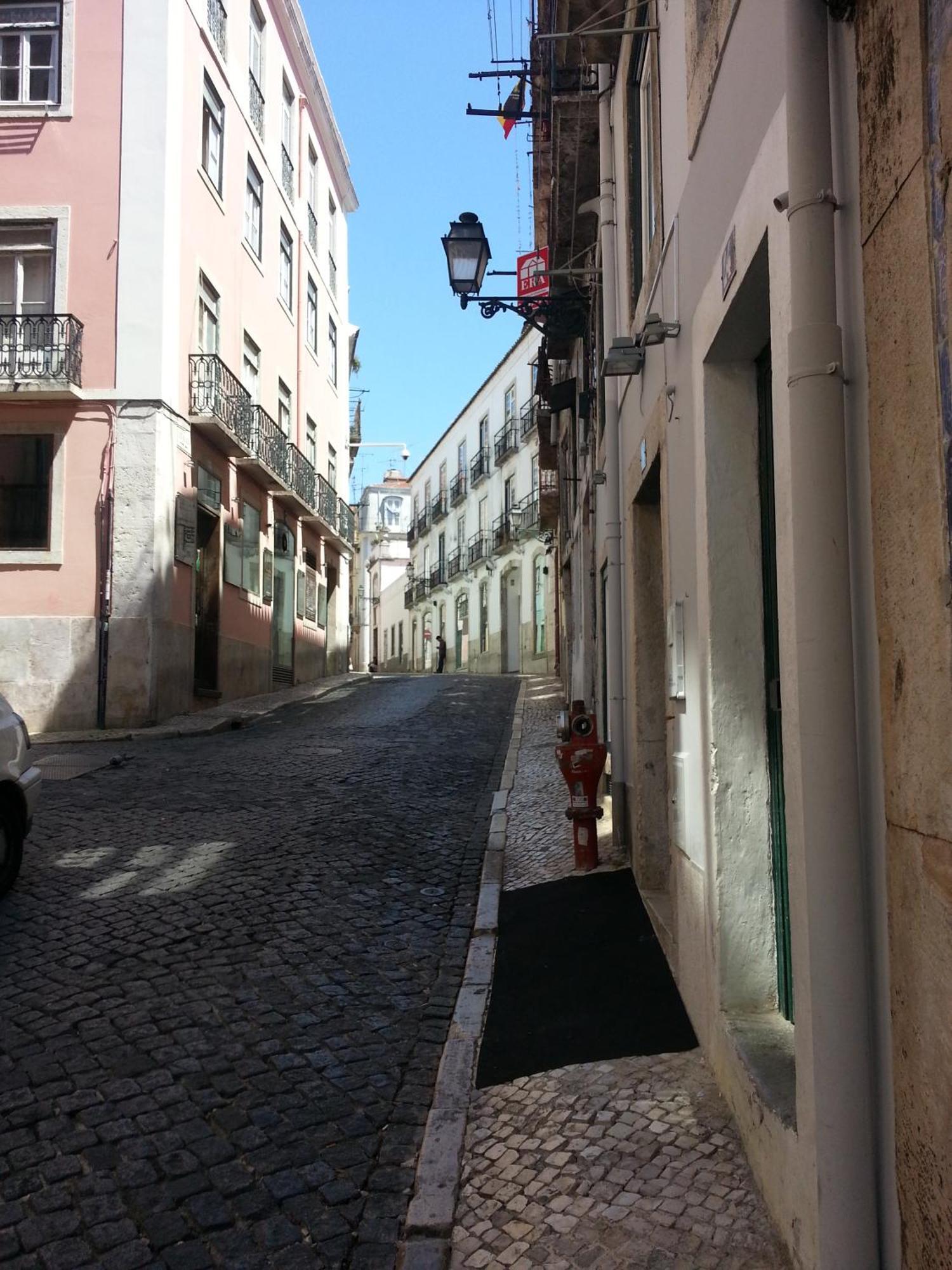 Charming Flat With Balconies Central Chiado District 2 Bedrooms & Ac 19Th Century Building Lisbona Esterno foto