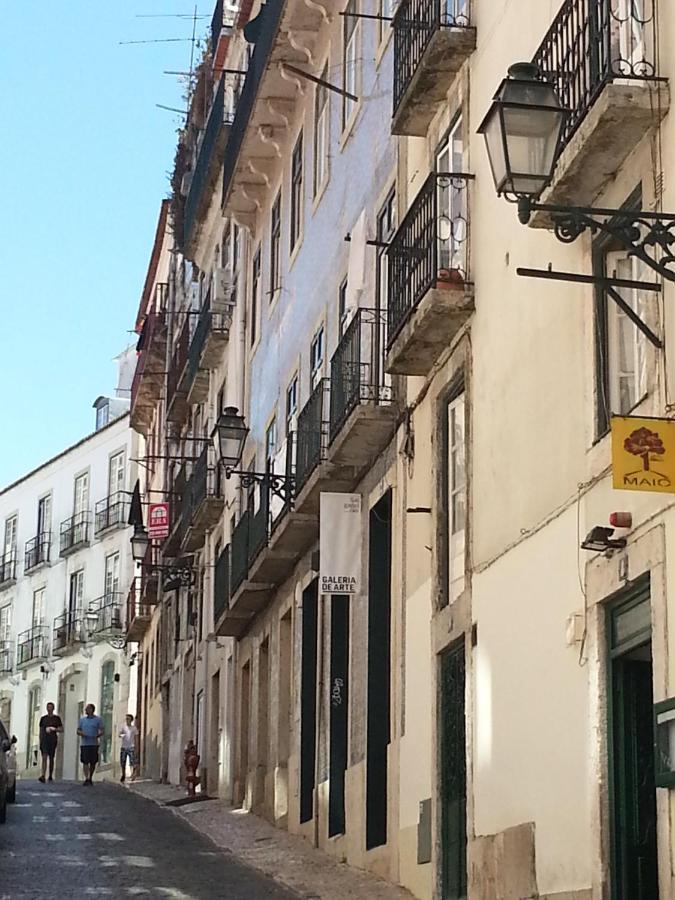 Charming Flat With Balconies Central Chiado District 2 Bedrooms & Ac 19Th Century Building Lisbona Esterno foto